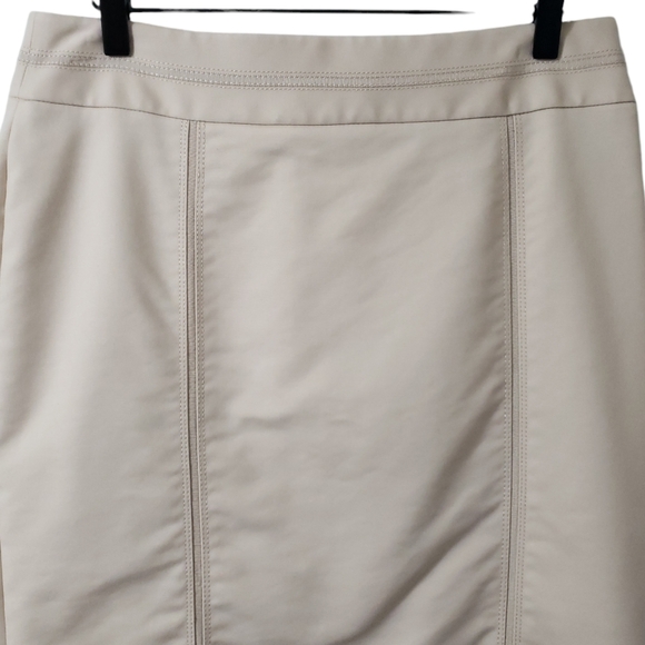 White House Black Market Perfect Form Pencil Skirt Cream Sz 10 Career Business - Picture 2 of 11